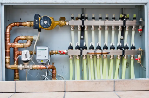 Hvad er forskellen på elektriske gulvvarmetermostater og radiatortermostater?