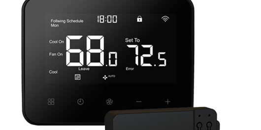 Does the PTAC temperature controller support remote status monitoring?